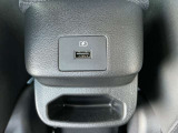 USB充電ポートがついています。