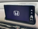 【メーカー純正ナビ】インテリアに溶け込むスタイリッシュな「専用設計」メーカーナビを装備♪視認性や操作性など基本性能にも優れ、より上質なカーライフをお楽しみいただけます。