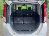 普段のお買い物や通勤、送迎等に十分な荷室スペースを確保しております。セカンドシートを倒すと、大きな荷物の積載も可能です♪