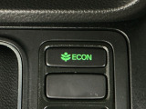 ★ECONスイッチ★ エコドライブを加速しよう!スイッチをONにすると、運転の仕方によるロスを抑え込み燃費をよくするようクルマが頑張ります(*^ー^*)燃費向上にチャレンジ♪