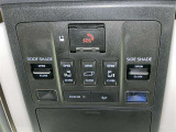 両側電動スライドドアで狭い所でも乗り降り楽々です!