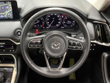 【純正革巻きステアリング】上質な革を使用することで、手にしっかり馴染みとても運転しやすいハンドルです♪
