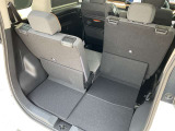 シートアレンジ出来ます!荷物の形状に合わせてシートを倒し、無駄なく車内を活用できます!