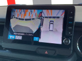■マルチビューカメラシステム■車両の前後と左右のドアミラーに計4台のカメラを搭載!上空から見下ろしたような視界などの数種類のビューをご用意し、ドライバーの死角を減らして運転負荷を軽減いたします