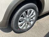 ☆お車についた傷やヘコミ、事故の修理もハヤシにお任せください。自社鈑金工場で修理ができますの安心です☆