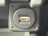 [USBソケット]今や必需品のUSB!!お出かけの際には大活躍間違いなし!!!