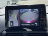 フロントカメラ&サイドカメラで縦列駐車、幅寄せが楽になります!