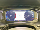 デジタル液晶メーター&rdquo;Digital Cockpit Pro&rdquo;です。画面の切り替えは、ハンドルのボタンで簡単に操作ができます。
