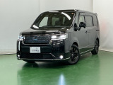新しいハイブリッドシステムe:HEVは市街地走行では電気自動車に近いハイブリッドシステムでモーターが主役で走行します。充電の為にエンジンが始動しても優れた遮音性能で車内はとても静かで快適です
