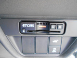 有料道路のレーン通過に便利なETC2.0車載器を装着しています。ご利用にはセットアップが必要となります。