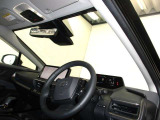 見通しのよいすっきりとした視界で、誰でも運転しやすいです。運転のしやすさは疲れにくさにも繋がりますよ♪