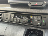 運転席助手席シートヒーター、オートエアコン、USBジャック