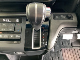 発進時から滑らかに加速する無段階変速のCVTはストップ&ゴーの多い街の中も快適です