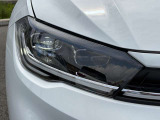 LEDマトリックスヘッドライト「IQ.LIGHT」。対向車や先行車を検知し、LEDを個別制御。まぶしさを抑えながら、夜間の視界をしっかり確保します。