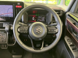 【純正革巻きステアリング】上質な革を使用することで、手にしっかり馴染みとても運転しやすいハンドルです♪
