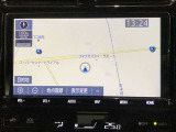 純正ナビを装備。タッチパネル式で使いやすく、お出かけもラクラクです。