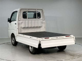 その他にも各種保険、お車の買取(T-UP)、JAF、TSカード、携帯電話などの取扱いをしております。詳しくはスタッフにお尋ねください。