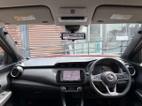 運転席周りの視界もよくハンドルも軽い取り回しなのですごく運転がしやすい車です。