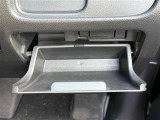 【 内装インテリア 】現車の確認はお電話で在庫のご確認の上、是非ご来店くださいませ!ご来店の難しい方は店舗スタッフがお電話やメールで詳細をお答えさせて頂きます。