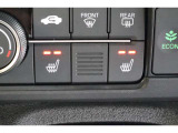 シートヒーター装備付き車!!座席に埋め込まれた電熱線によりシートを暖めることが出来る装備で、温められたシートは、寒い冬には最適です!!