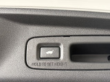 パワーテールゲートでワンタッチでの操作が可能です