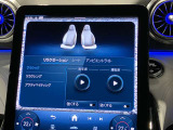 始めてお乗りになってもわかりやすいスイッチ類やコックピットも、人間工学を基に設計されており操作が扱いやすく工夫されております。