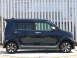 当店の中古車販売は、安心してご購入いただくために、ご契約、ご納車を含め当店にご来店いただけるお客様にお願いしております。