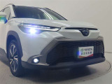 高輝度で点灯速度が速く、しかも消費電力の少ないLEDヘッドライトが装備されています!LEDの明るい光が走行中の視界の確保をサポートして、夜のドライブがより楽しく安全に運転できます♪