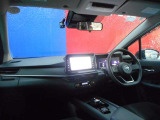 フロントガラスが広く視界が広々としているので、運転がとてもし易いです!