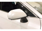 サイドターンランプ付きドアミラー。車両のドレスアップと右左折時の被視認性を兼ね備えたお洒落なミラーです。