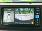 【パノラミックビューモニター】専用のカメラにより、上から見下ろしたような視点で360度クルマの周囲を確認することができます☆死角部分も確認しやすく、狭い場所での切り返しや駐車もスムーズに行えます。