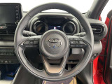 快適な操作性の運転席、ハンドルも綺麗に清掃済みです!もちろん安全を守るエアバッグも装備しているので安心してお乗りいただけます(^^)