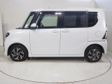外装に目立つようなキズや凹みはみられず状態良く保たれていますが、中古車なので全くの無キズということはありません。外装の状態につきましては実車にてご確認をお願いします。