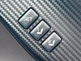 【メモリー機能付きパワーシート】ドライバーごとに設定したシート位置を記憶して、ボタン一つで切り替えできる便利な機能!運転する方が複数名いらっしゃるご家庭におすすめです♪
