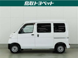 中古車は全く同じというものがなく、1台1台全てコンディションが異なります。同じようなお車でも、整備状況、外内装の状態など様々です。当店では入庫した車輌をコンディションに合わせて徹底的に仕上げています。