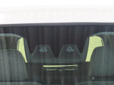 安全装備次世代スマートアシスト付です。毎日の運転で感じる不安や緊張を減らしヒヤッとするシーンの回避をサポートします。みんなに安全・安心を。