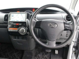 運転席廻りです。