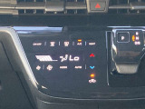 ◆エアコン◆温度の設定をしてAUTOボタンを押すだけ簡単。車内を快適な温度に保ってくれます