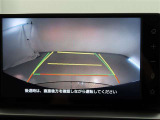 バックガイドモニターで、後方を確認しながら安心して駐車することができます。運転初心者も熟練者も必須の機能ですよ!