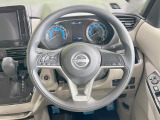 【ステアリングスイッチ】運転中、前方から目線をそらすことなく、オーディオ等の操作が可能な便利機能!安心&快適なドライブを演出してくれます♪