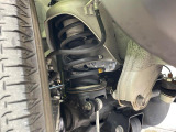 お車を安心してお乗りいただく為には、足回りの定期点検が欠かせません。サービスサポート(有償保証)では無料点検もご提供しており、安心のカーライフをお過ごしいただけるサポート体制が整っています。