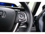 Hondaセンシングの機能のひとつ、アダプティブクルーズコントロール付!アクセルから足を離しても設定したスピードと前車との車間を保ち走行してくれます!車線維持もアシスト☆高速道路で疲労軽減ですね☆