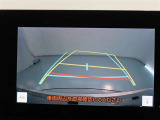 バックガイドモニターで、後方を確認しながら安心して駐車することができます。運転初心者も熟練者も必須の機能ですよ!