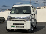 ベットキット付の軽自動車です! 車中泊やキャンプ、またはワンちゃんなどを乗せるもにも大活躍! これからの楽しいカーライフのお手伝いをさせてください!