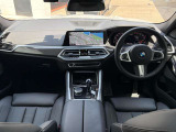 X6  M50i 4WD