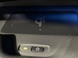 【置くだけ充電】携帯を置くだけで充電可能な便利なオプション付きです!