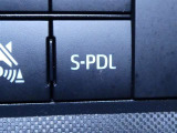 【S-PDL】・・・アクセルペダルだけで加減速をコントロールできます。その為ブレーキペダルへの踏み替え頻度が減り、運転の負担を軽減出来ます。