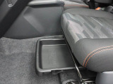 愛知ダイハツではお車をご購入頂いた後が本当のお付き合いのスタートだと思っています。 ですので定期点検や車検もお得なパックをご用意してお客様に頼りにされるダイハツディーラーを目指しています☆