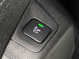 ●運転席マッサージ機能付パワーシート:メモリー付きのパワーシートです!シート位置を登録しておくとボタン一つでシートが移動します!マッサージ機能も搭載した高級感のあるシートです!