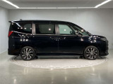 「こんな車屋さんがあるんだ!」、「おもしろい!」と感じていただけましたら、私どもも大変うれしく思います。ご来店のご感想、お待ちしております。